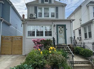 6920 Loubet St, Forest Hills, NY 11375