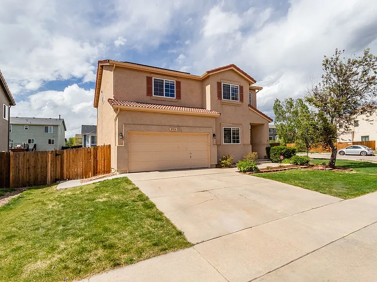 5712 Stable Ct — Photo 2