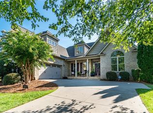 125 Sycamore Commons Ln, Bermuda Run, NC 27006