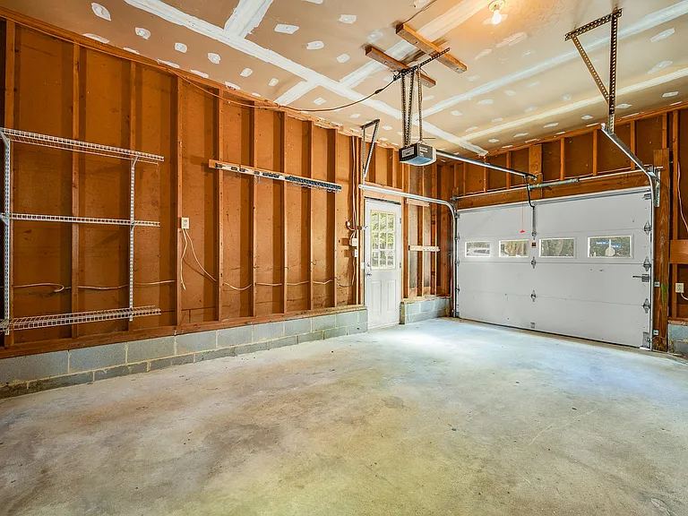 5700 Standing Oak Rd — Photo 16