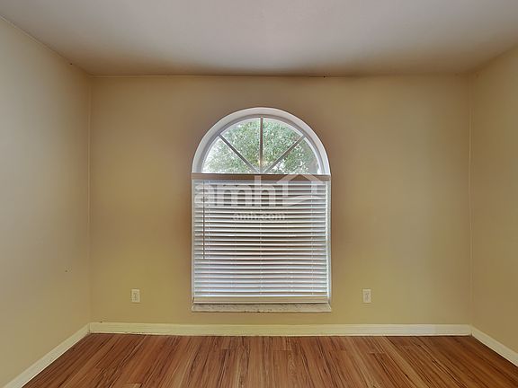 3rd image of 850 Rocky Mountain Ct
