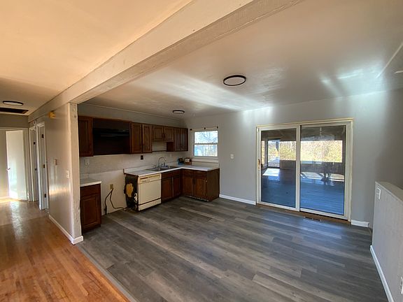 4th image of 12845 Tall Tree Ct