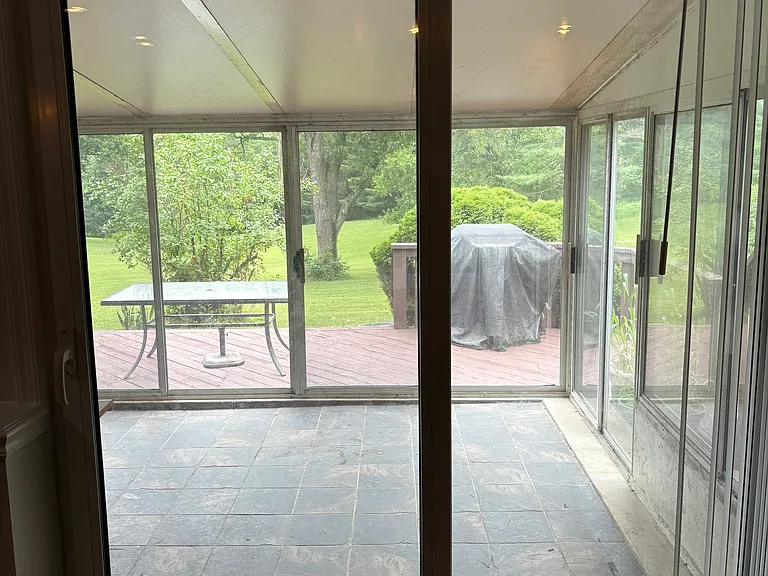 11322 Old Hopkins Rd — Photo 39