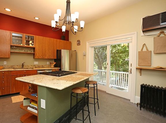 5th image of 54 Mount Vernon St