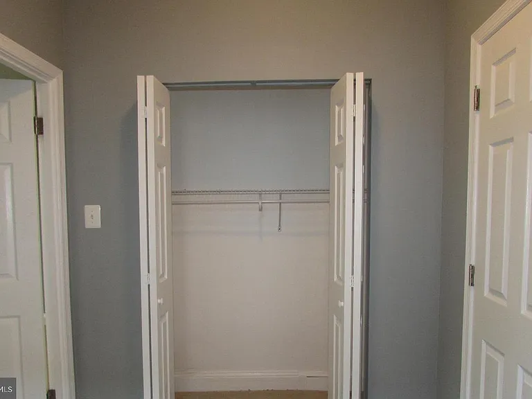 2735 Chesterfield Ave — Photo 19