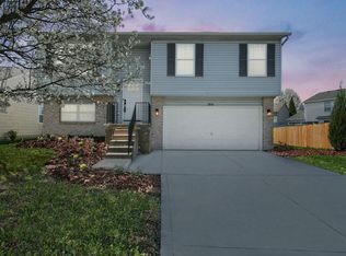 7801 Fairfax Loop Dr, Blacklick, OH 43004