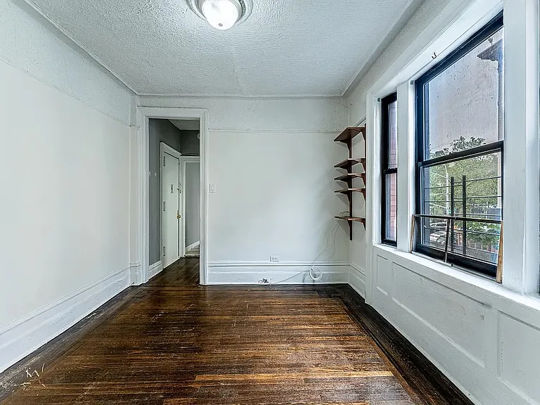 524 W 169th St #23 — Photo 2
