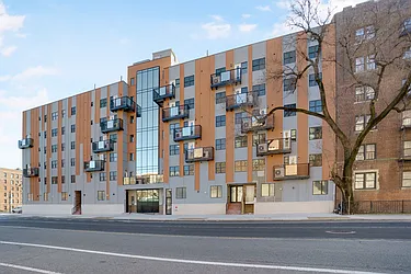 800 Empire Boulevard in East Flatbush