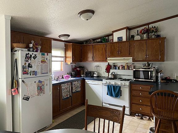 3rd image of 4851 Kennedy Dr