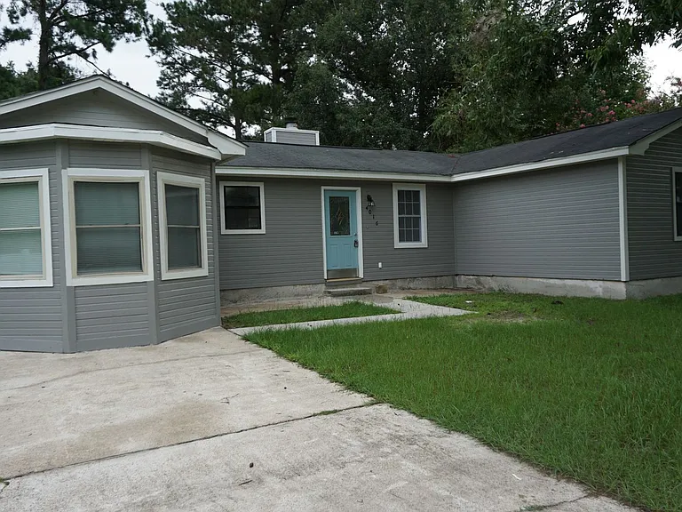 4016 Sandy Run Dr — Photo 2