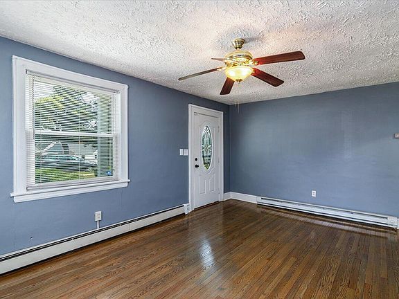 5th image of 1316 Carroll Ave NW