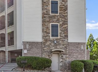 230 Rocky Top Dr, Greenville, SC 29615