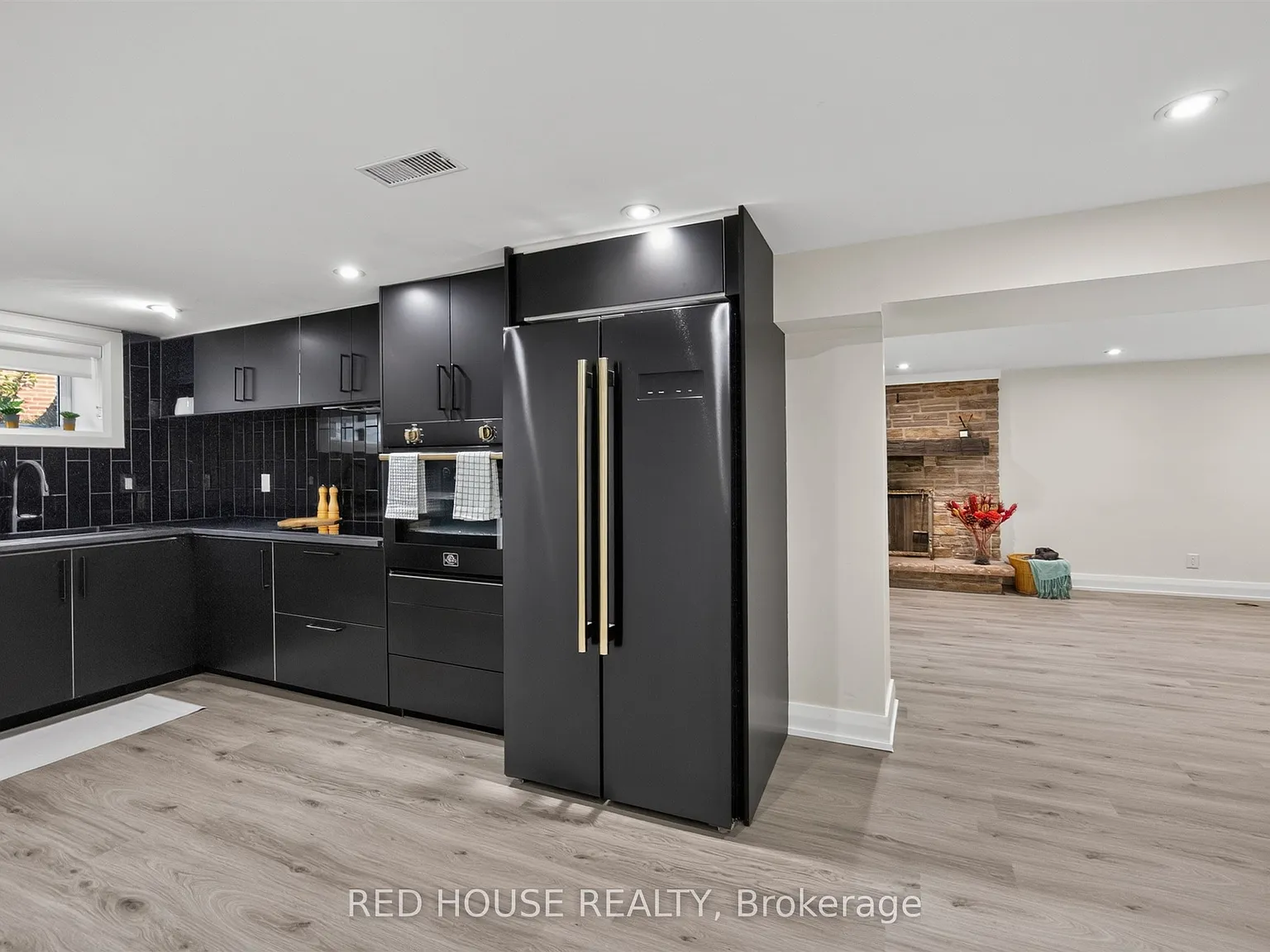 3 bed, $2,500 — Photo 4