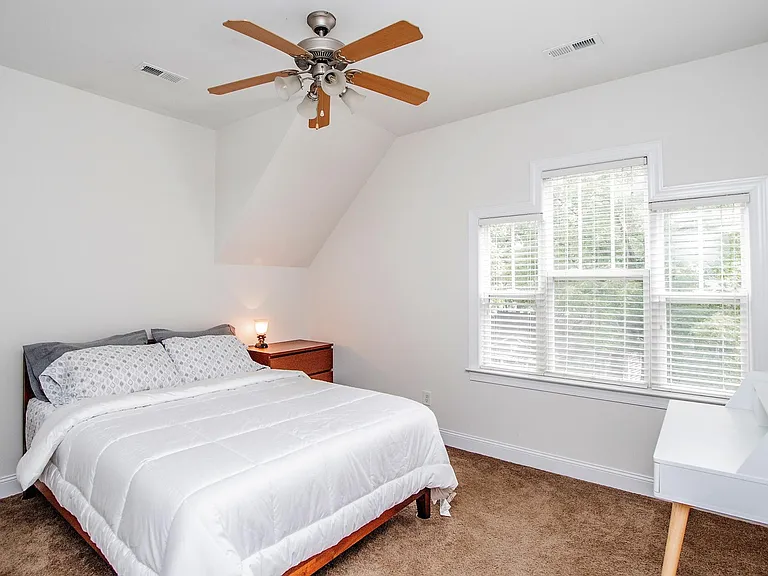 315 Woodvale Pl — Photo 15