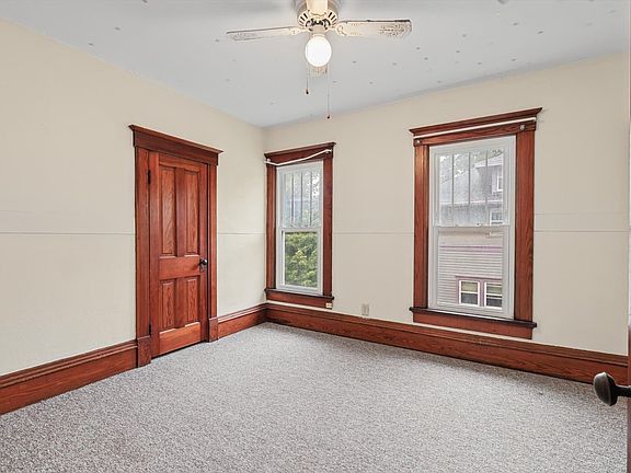 5th image of 311 E Pells St