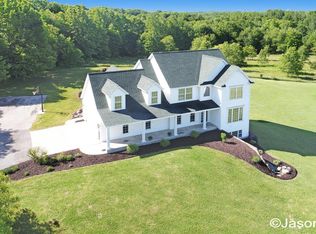 780 E The Ln, Grant, MI