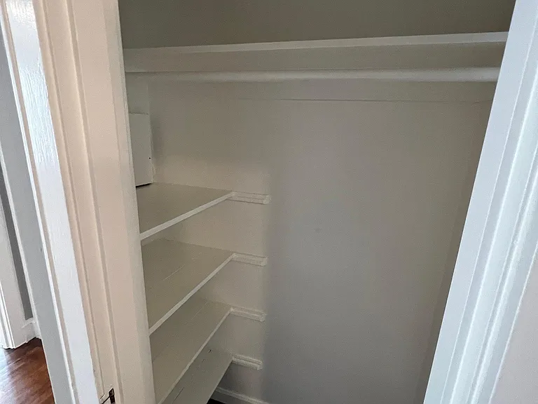 2380 Washington St #1 — Photo 8