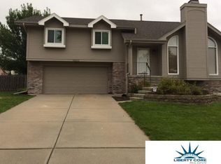 15242 Spencer St, Omaha, NE 68116