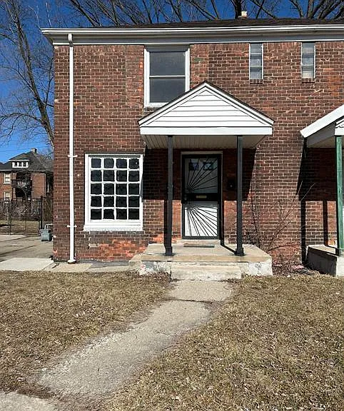 2034 Ewald Cir — Photo 1