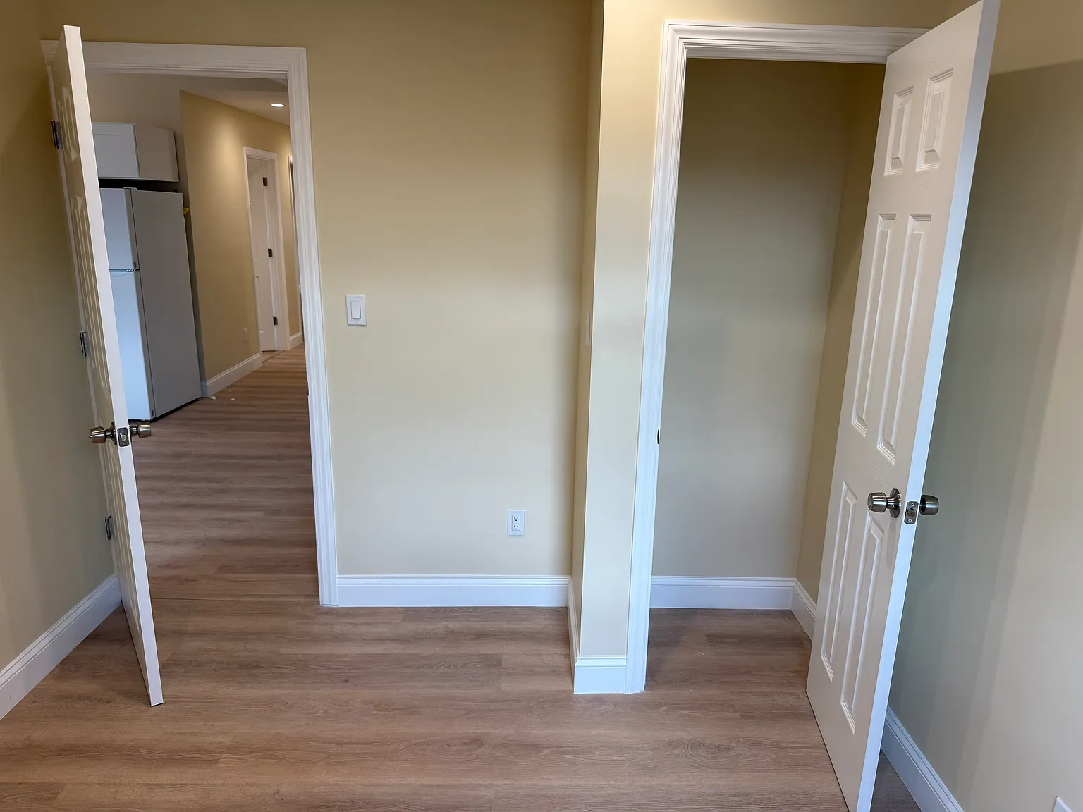 3 bed, 1200 sqft, $3,800 — Photo 4