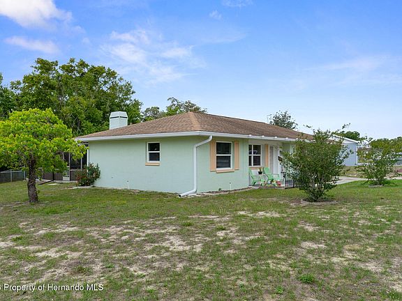 2nd image of 5121 Springwood Rd