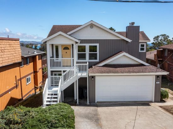 838 Columbus St, Half Moon Bay, CA 94019