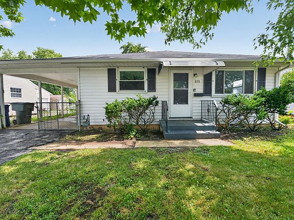 4th image of 858 Stephen Dr W