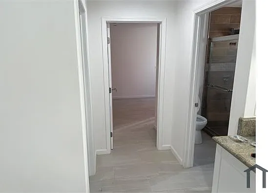 2 bed, 590 sqft, $2,880 — Photo 4