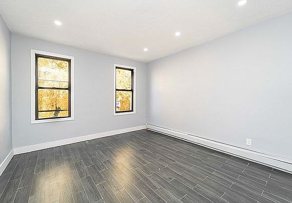 4th image of 41-08 Ditmars Blvd #2