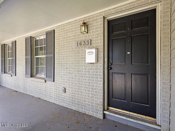 4th image of 1633 Winchester St