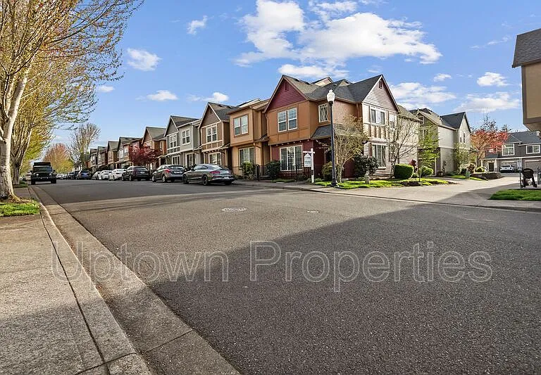 1611 SW San Mateo Ter — Photo 27