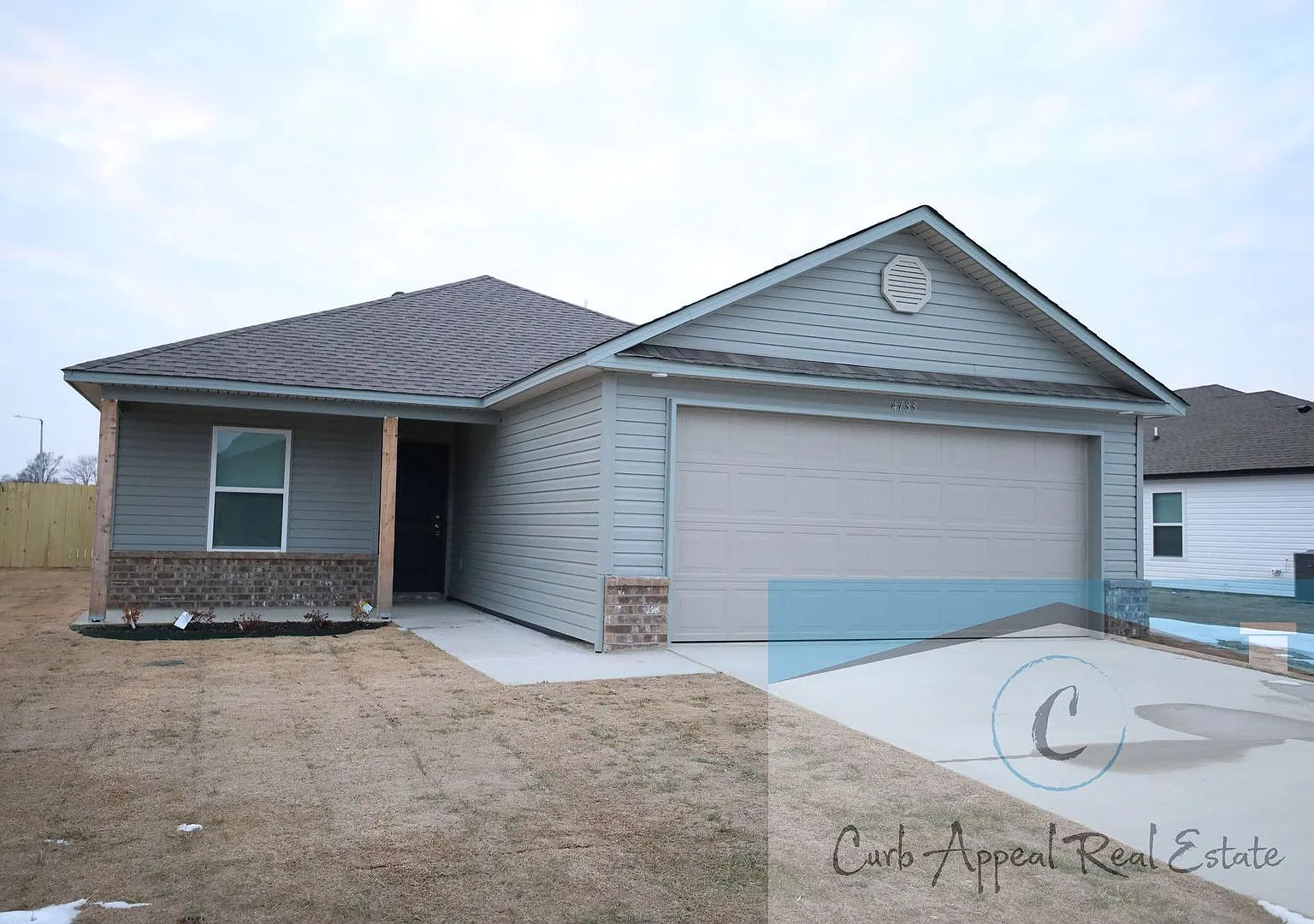 Beautiful Newer Construction 4-Bedroom Home Fenced Yard, 2-Car Garage & Nettleton Schools! — Photo 1