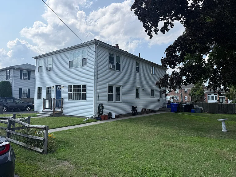 62 Rose St — Photo 18