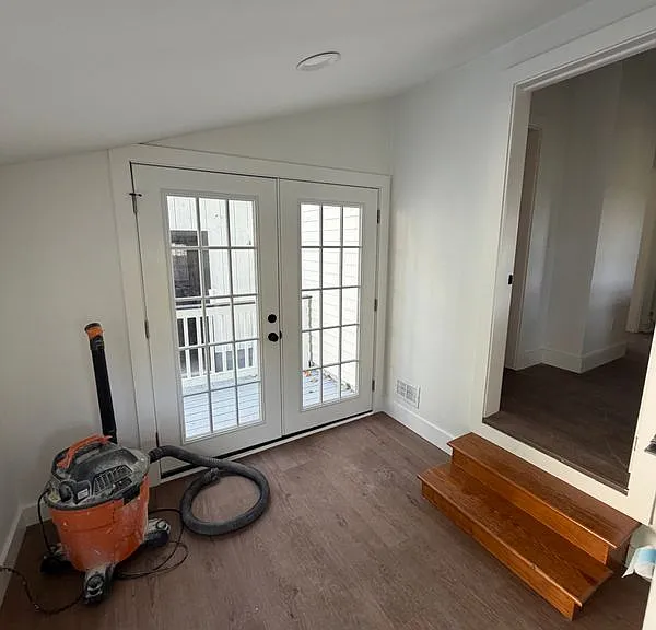 35 Elm St — Photo 12