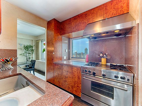 5th image of 303 E 57th St APT 43B