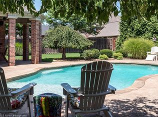 45 W Buckingham Dr, Rogers, AR 72758
