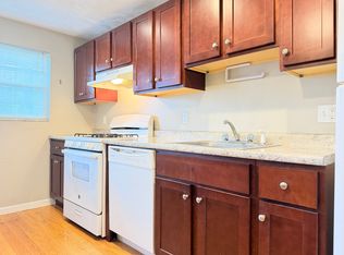 182 London St #2, Boston, MA 02128