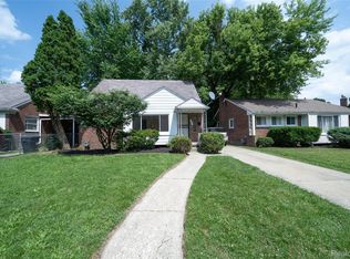 18660 Codding St, Detroit, MI 48219