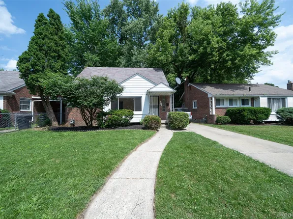18660 Codding St, Detroit, MI 48219
