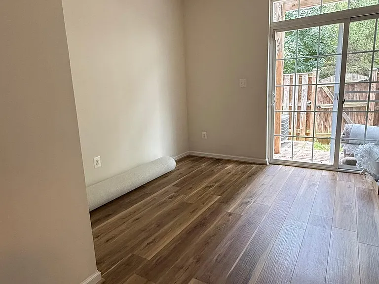 7476 Riding Meadow Way — Photo 22