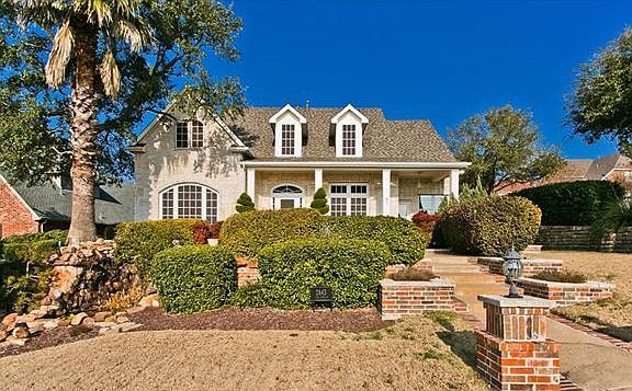 2nd image of 2843 Mira Vista Ln