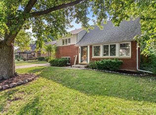 18530 Stedhall Rd, Homewood, IL 60430