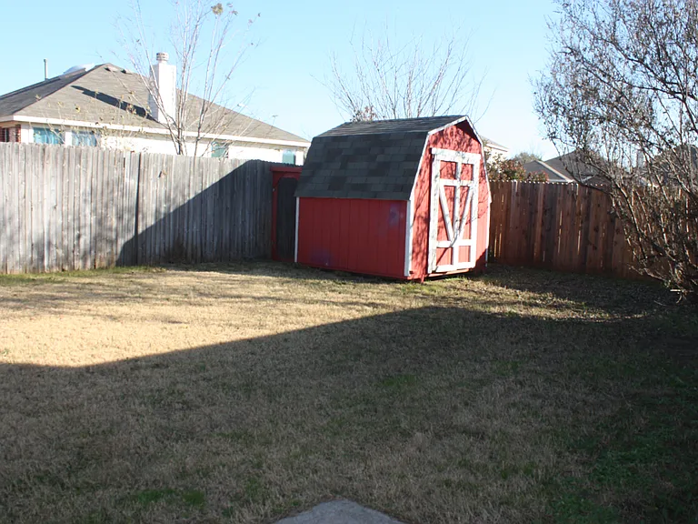 404 Pineview Ln — Photo 20