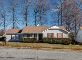 2506 Darden Rd, Greensboro, NC 27406