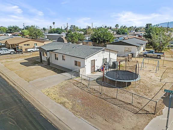 3rd image of 1 Santa Fe Pl