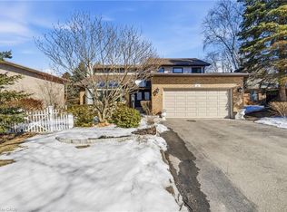 39 Templer Dr, Hamilton, ON L9G 3X7