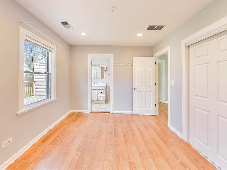 615 The Ln — Photo 14