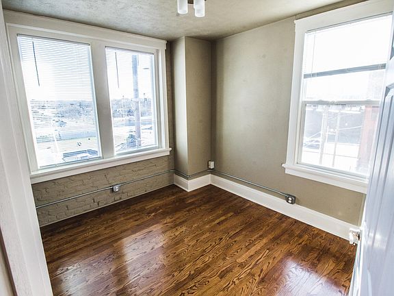 2nd image of 2243 Jones St APT 211