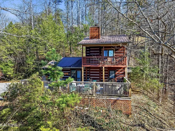 1815 Taylor Way, Sevierville, TN 37876