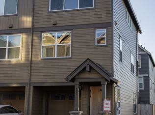 153 SW Howard Pl, Troutdale, OR